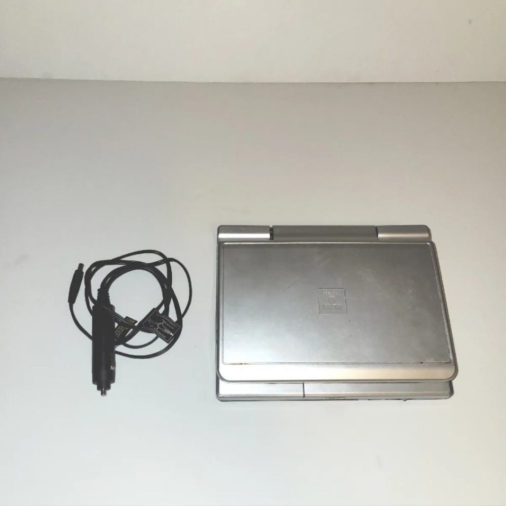 TruTech Go Anywhere,PVS12701 Portable DVD 7”Player w/Charger